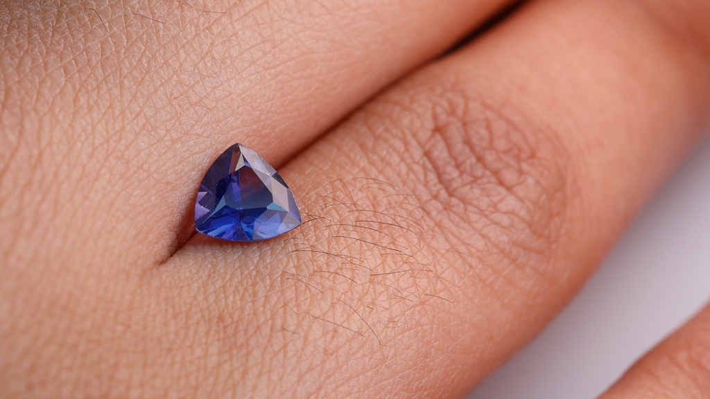 Natural Colour Change Sapphire – 0.61ct Violet Blue to Purple | Ceylon Origin